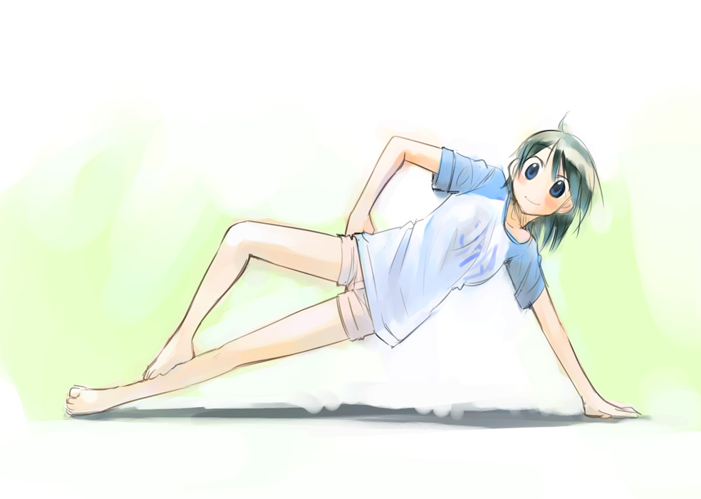 ikeda jun (mizutamari), original, 1girl, barefoot, feet, female focus, gradient background, shorts, solo, toes