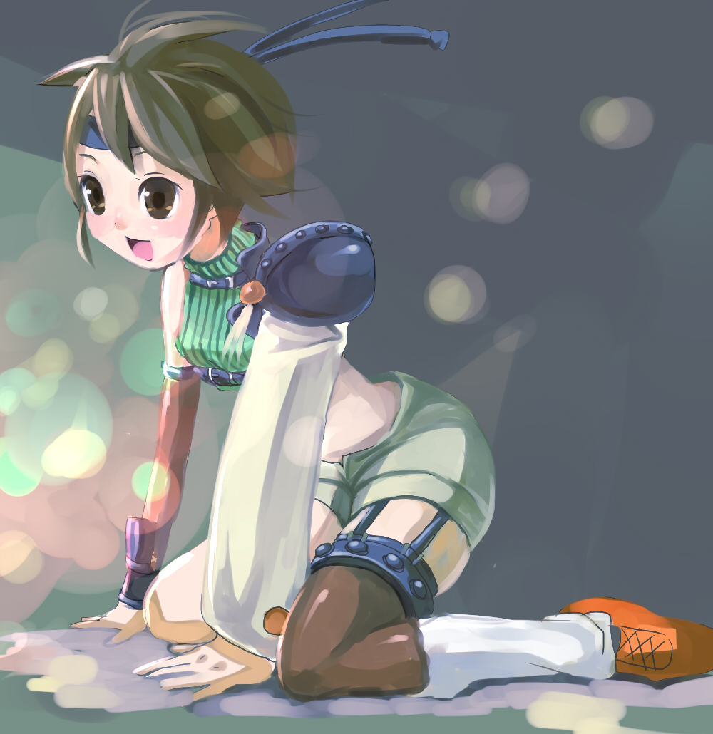 goma, gomoma (bluehighlow), ninja (final fantasy), yuffie kisaragi, final fantasy, final fantasy vii, bad id, bad pixiv id, 1990s (style), 1girl, armor, brown eyes, brown hair, female focus, headband, kneeling, midriff, ninja, retro artstyle, short hair, shorts, sleeveless, sleeveless turtleneck, solo, thighhighs, turtleneck