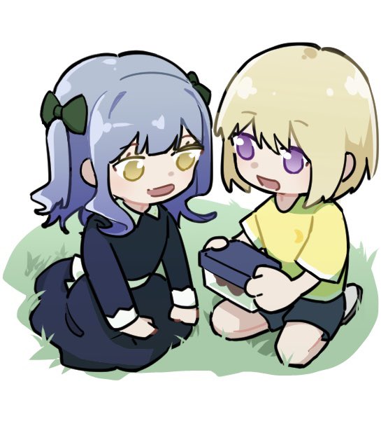 misumi uika, togawa sakiko, bang dream!, bang dream! it's mygo!!!!!, commentary request, 2girls, aged down, blonde hair, blue dress, blue hair, bow, dress, green bow, grey shorts, hair bow, hayashi mujina, long sleeves, multiple girls, open mouth, purple eyes, shirt, short hair, shorts, simple background, white background, yellow eyes, yellow shirt