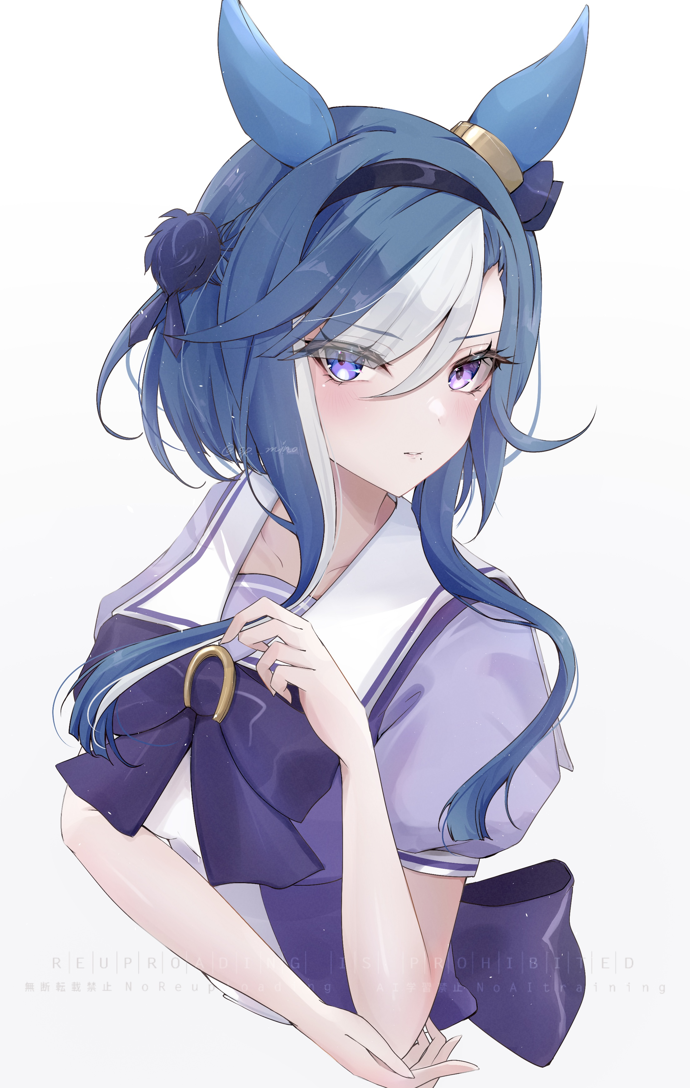 mino (mii mt), admire groove (umamusume), umamusume, absurdres, commentary, highres, 1girl, animal ears, black hairband, blue hair, gradient background, grey background, hairband, horse ears, horse girl, long hair, looking at viewer, multicolored hair, purple eyes, school uniform, short hair with long locks, short sleeves, sidelocks, solo, streaked hair, tracen school uniform, upper body, white hair