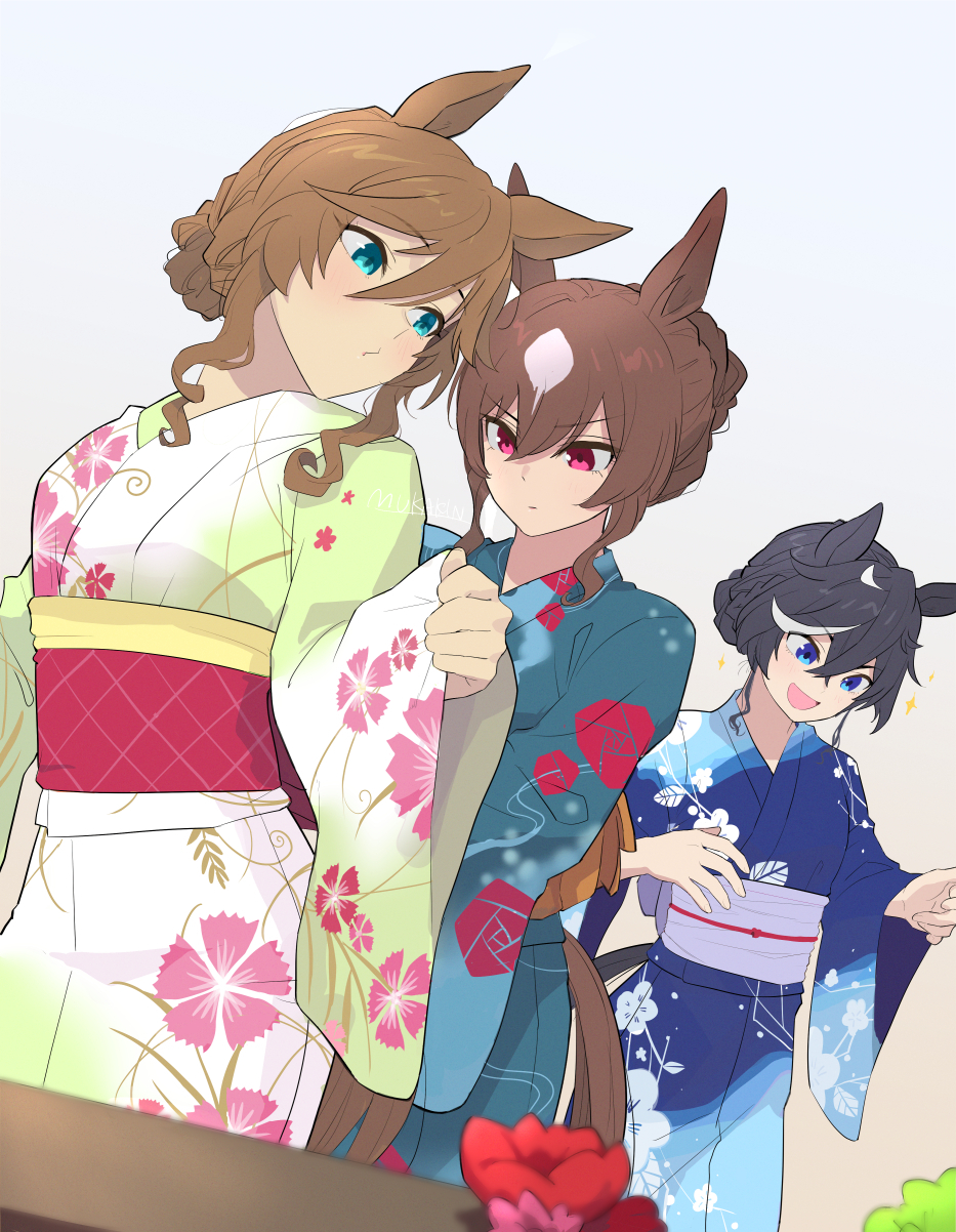 mukakin, katsuragi ace (umamusume), mr. c.b. (umamusume), sirius symboli (umamusume), umamusume, highres, 3girls, ahoge, alternate costume, alternate hairstyle, animal ears, blue eyes, blue kimono, brown hair, closed mouth, floral print, floral print kimono, flower, green kimono, hair between eyes, hair bun, horse ears, horse girl, horse tail, japanese clothes, kimono, long hair, long sleeves, multicolored hair, multiple girls, obi, open mouth, print kimono, red eyes, sash, short hair, smile, sparkle, streaked hair, tail, white hair, wide sleeves, yukata