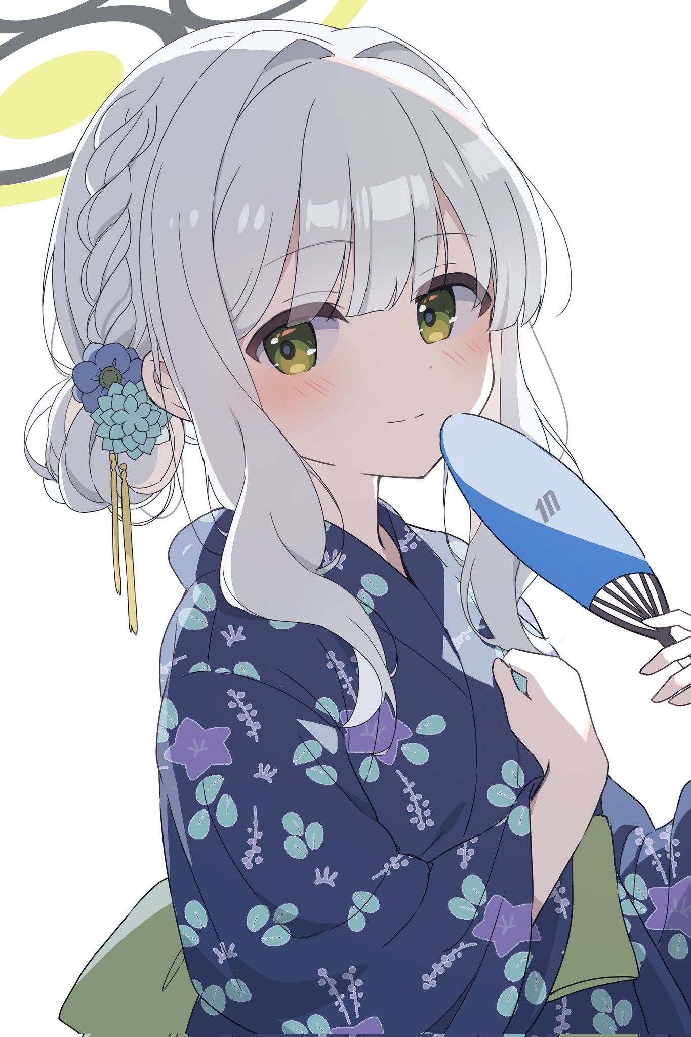mochigome (ununquadium), hare (blue archive), blue archive, commentary request, highres, 1girl, alternate costume, black halo, blue kimono, blush, floral print, floral print kimono, from side, green eyes, green halo, hair between eyes, hair bun, halo, hand fan, holding, holding fan, japanese clothes, kimono, long sleeves, looking at viewer, medium hair, obi, print kimono, sash, sidelocks, simple background, smile, solo, upper body, white background, white hair, wide sleeves