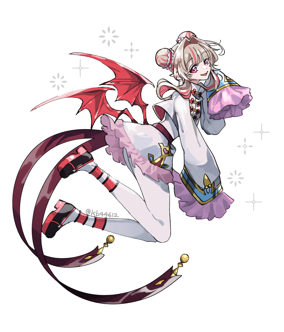 mochizuki (kb44612), makaino ririmu, nijisanji, 1girl, ankleband, black shoes, blunt bangs, chinese clothes, colored inner hair, crop top, crop top overhang, cropped jacket, demon wings, double bun, fang, floating, floating hair, frilled skirt, frilled sleeves, frills, from side, full body, grey hair, hair bun, hair intakes, jacket, long hair, long sleeves, looking at viewer, low wings, midriff, miniskirt, multicolored hair, official alternate costume, official alternate hairstyle, open mouth, pink frills, pink hair, platform shoes, pointy ears, red eyes, red wings, shoes, sidelocks, simple background, skirt, sleeves past fingers, sleeves past wrists, smile, solo, streaked hair, twitter username, virtual youtuber, white background, white jacket, white skirt, wings