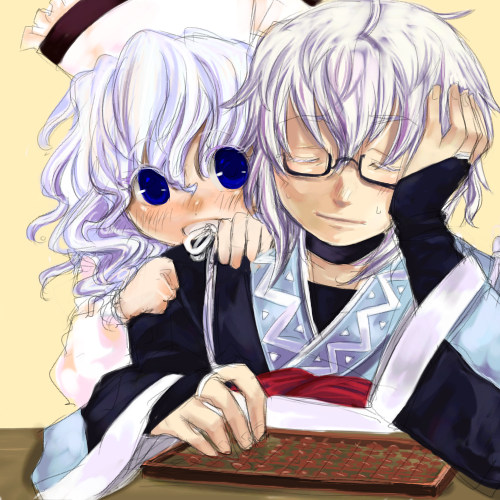 ono mochiko, merlin prismriver, morichika rinnosuke, touhou, lowres, 1boy, 1girl, blue eyes, colored eyelashes, hair between eyes, hat, head rest, simple background, upper body, wavy hair