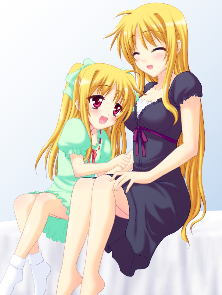 saki chisuzu, alicia testarossa, fate testarossa, lyrical nanoha, mahou shoujo lyrical nanoha, mahou shoujo lyrical nanoha strikers, white legwear, 00s, 2girls, :d, ^ ^, barefoot, bed, bed sheet, blonde hair, bow, breasts, cleavage, closed eyes, grey background, hair bow, large breasts, long hair, multiple girls, on bed, open mouth, red eyes, siblings, simple background, sisters, smile, socks, time paradox, twintails, very long hair