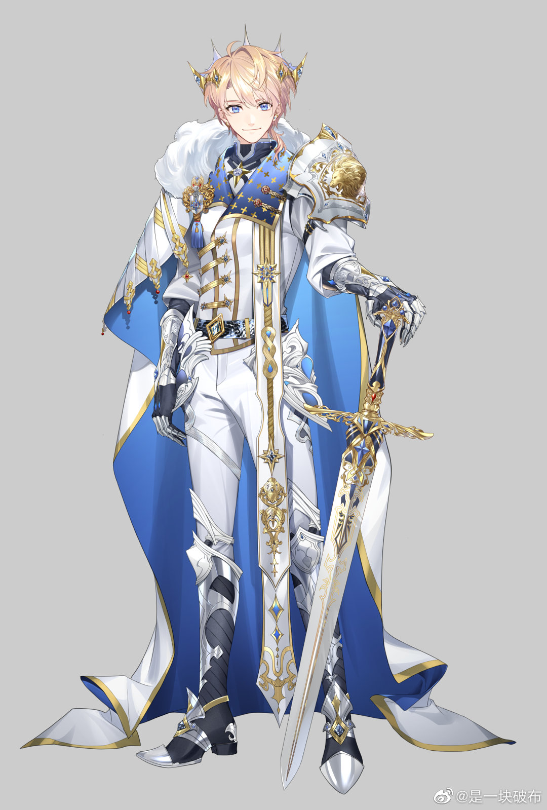 kukuish, roi (virtuareal), nijisanji, virtuareal, chinese commentary, highres, official art, 1boy, ahoge, alternate costume, arm at side, armor, armored boots, belt, black belt, black boots, black gloves, black shirt, blonde hair, blue cape, blue eyes, blue gemstone, boots, brooch, cape, clawed gauntlets, closed mouth, colored lapels, crown, earrings, faulds, full body, fur-trimmed cape, fur trim, gem, gloves, gold trim, grey background, hair between eyes, hand on hilt, jacket, jewelry, knee boots, looking at viewer, low ponytail, male focus, medium hair, pants, pauldrons, planted, planted sword, planted weapon, poleyn, ponytail, shirt, shoulder armor, side cape, simple background, single pauldron, smile, solo, standing, star brooch, star button, stole, sword, tassel, thigh strap, three-quarter sleeves, turtleneck, turtleneck shirt, two-sided cape, two-sided fabric, virtual youtuber, watermark, weapon, weibo watermark, white cape, white jacket, white pants