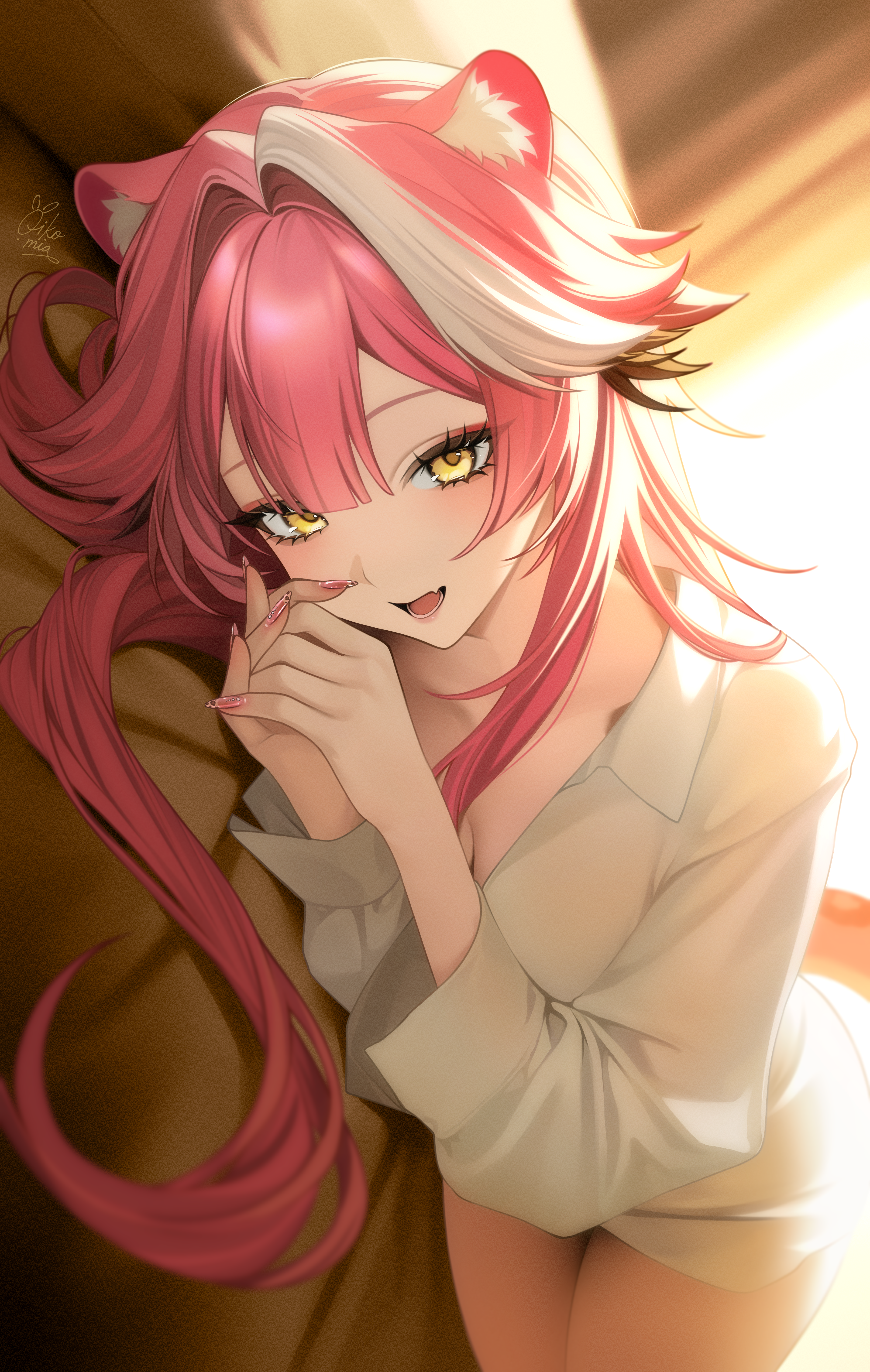 raora panthera, hololive, hololive english, absurdres, highres, 1girl, alternate costume, animal ear fluff, animal ears, fang, hair intakes, long hair, looking at viewer, multicolored hair, oikomia, on bed, open mouth, panther ears, panther girl, panther tail, pink hair, shirt, skin fang, smile, solo, streaked hair, tail, virtual youtuber, white hair, white shirt, yellow eyes