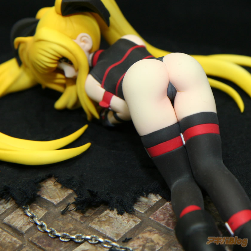 fate testarossa, lyrical nanoha, mahou shoujo lyrical nanoha, wonder festival, wonder festival 2008, photo (medium), 00s, ass, cameltoe, chain, figure, solo, thighhighs