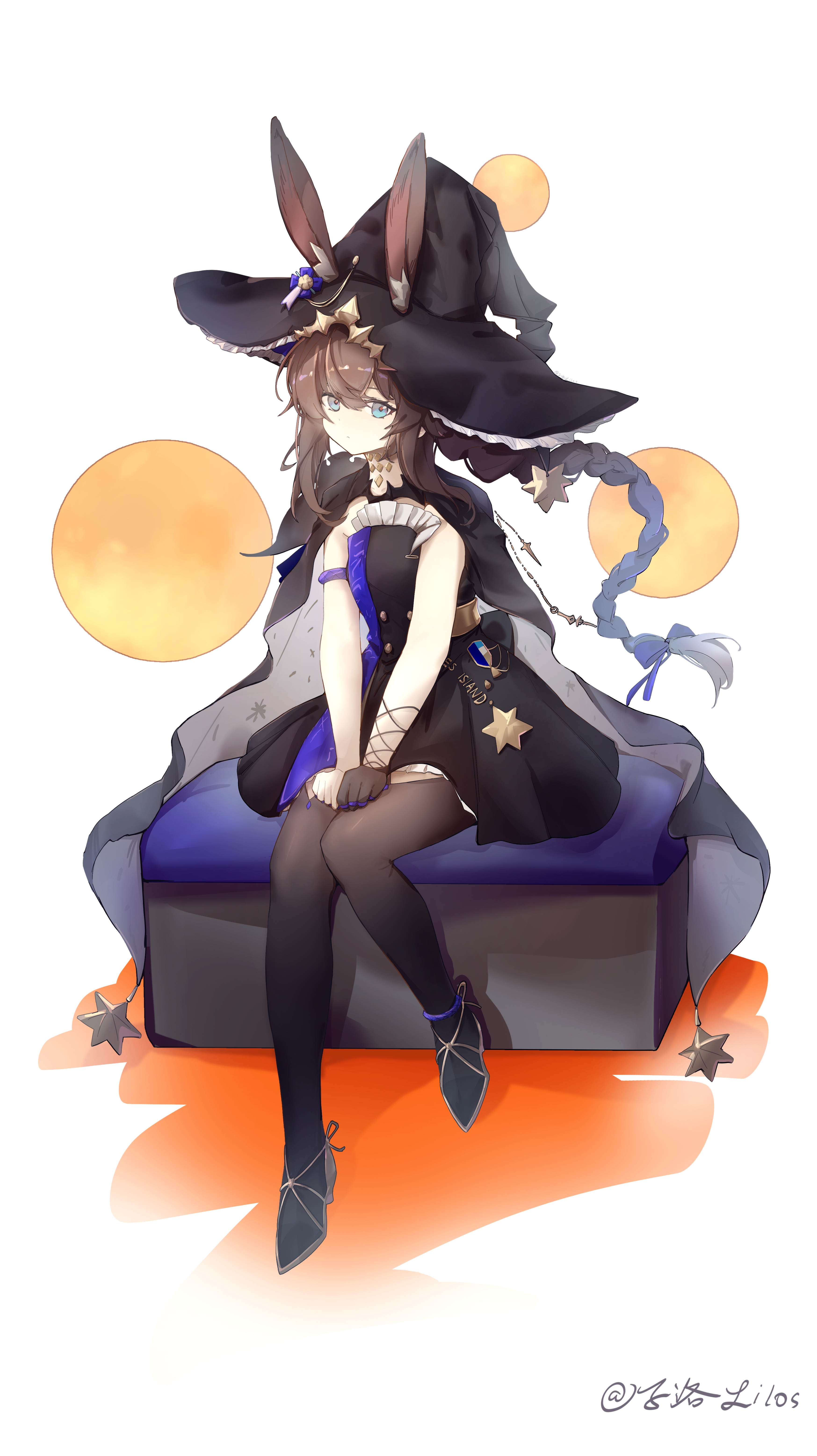 amiya (arknights), amiya (medic) (arknights), amiya (medic) (solo around the world) (arknights), ambience synesthesia, arknights, absurdres, chinese commentary, commentary request, highres, 1girl, animal ears, armlet, black cape, black dress, black gloves, black hat, black pantyhose, blue eyes, bow, braid, brown hair, cape, closed mouth, clothes writing, dress, ears through headwear, floating hair, frilled dress, frilled hat, frills, full body, gloves, gradient hair, grey cape, grey hair, hair between eyes, hair bow, hat, jewelry, knees together feet apart, long hair, looking at viewer, multicolored hair, official alternate costume, pantyhose, purple bow, purple hair, simple background, single glove, sitting, solo, streaked hair, two-sided cape, two-sided fabric, white background, witch hat, zi luo (zilos)