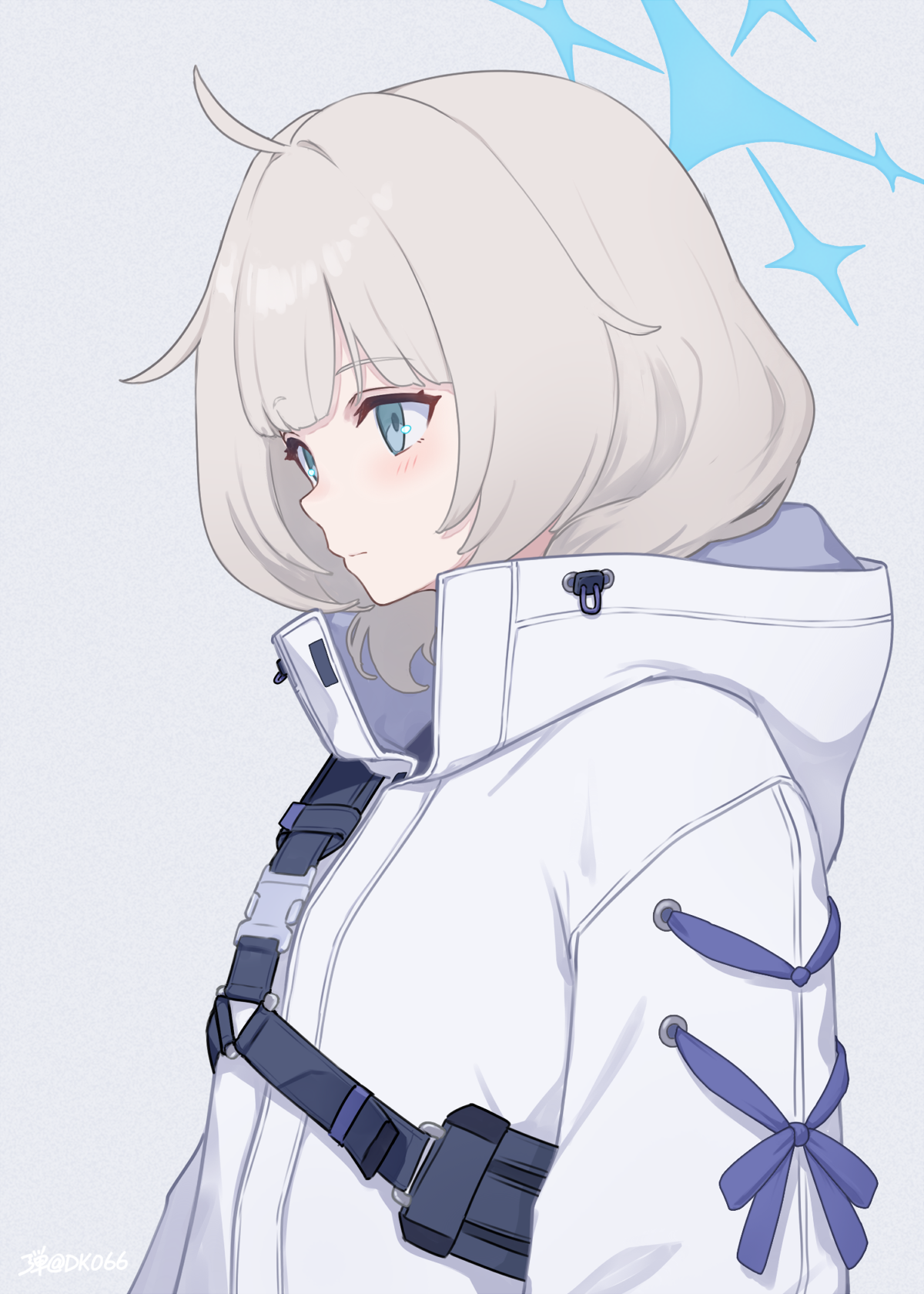 dan (kumadan), blue archive, character request, highres, 1girl, ahoge, aqua eyes, blonde hair, blue halo, from side, halo, hood, hood down, hooded jacket, jacket, long sleeves, medium hair, solo, white jacket