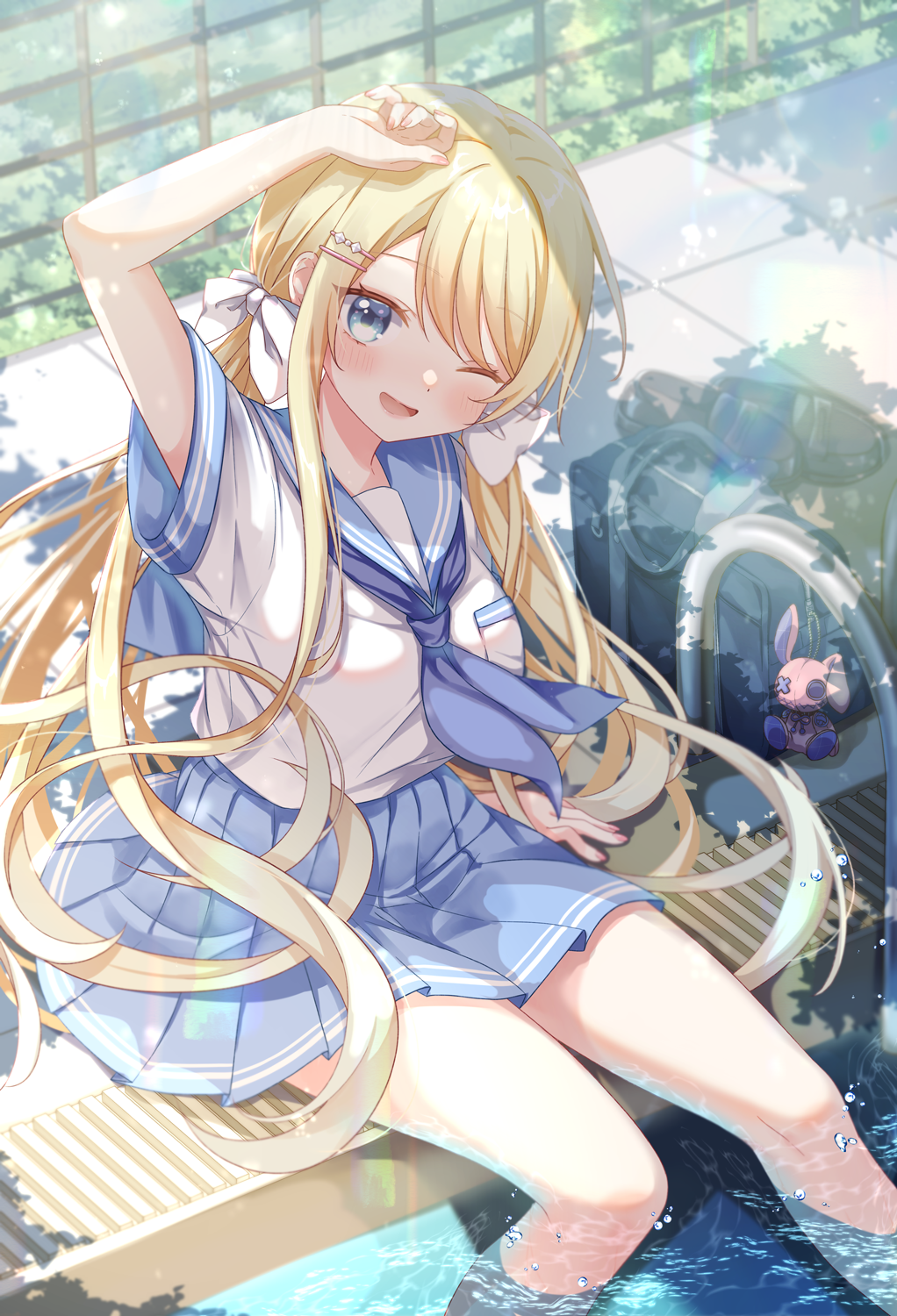 gomano rio, emu alice, liver city, commentary request, highres, 1girl, arm up, blonde hair, blue eyes, blue neckerchief, blue sailor collar, blue skirt, blush, breasts, day, feet out of frame, hair ornament, hairclip, large breasts, long hair, looking at viewer, low twintails, neckerchief, open mouth, outdoors, parallel hairclips, pleated skirt, poolside, sailor collar, school uniform, serafuku, shirt, short sleeves, sitting, skirt, soaking feet, solo, twintails, virtual youtuber, water, white shirt
