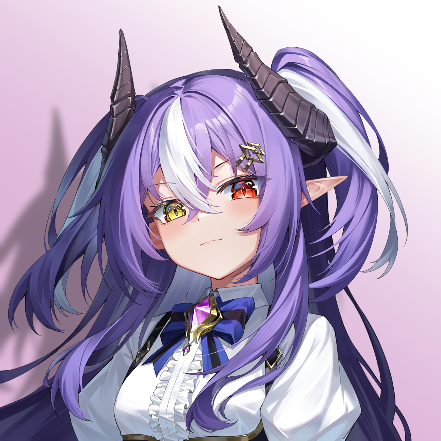 shaoxiao, original, chinese commentary, commentary, highres, 1girl, black horns, blue bow, blue bowtie, blush, bow, bowtie, center frills, closed mouth, collared shirt, double-parted bangs, dragon girl, dragon horns, frills, hair between eyes, heterochromia, horns, long hair, looking at viewer, multicolored hair, pink background, pointy ears, portrait, purple hair, red eyes, shadow, shirt, solo, striped bow, striped bowtie, striped clothes, two-tone hair, two side up, white hair, white shirt, yellow eyes