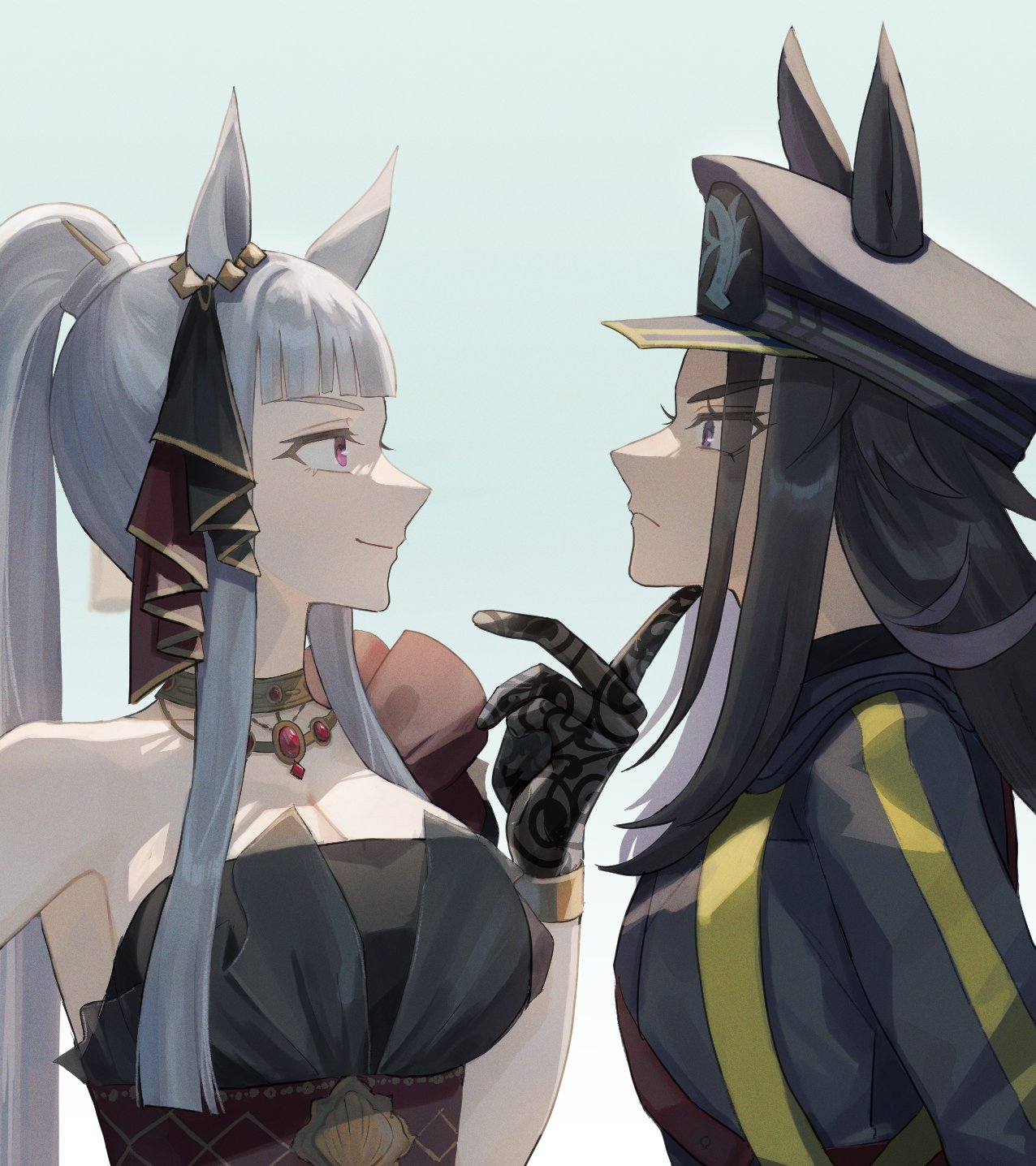 himo (user rzgz5877), fenomeno (umamusume), gold ship (la mode 564) (umamusume), gold ship (umamusume), umamusume, highres, 2girls, animal ears, asymmetrical dress, bare shoulders, black dress, black gloves, black hair, black jacket, breasts, cleavage, closed mouth, dress, ear ornament, ears through headwear, evening gown, flipped hair, gloves, grey hair, hand on another's chin, hat, horse ears, horse girl, horseshoe hat ornament, horseshoe ornament, horseshoe print, jacket, jewelry, lace, lace gloves, large breasts, long hair, long sleeves, looking at another, multicolored hair, multiple girls, necklace, official alternate costume, official alternate hairstyle, peaked cap, pillbox hat, ponytail, purple eyes, purple hair, simple background, single bare shoulder, smile, upper body