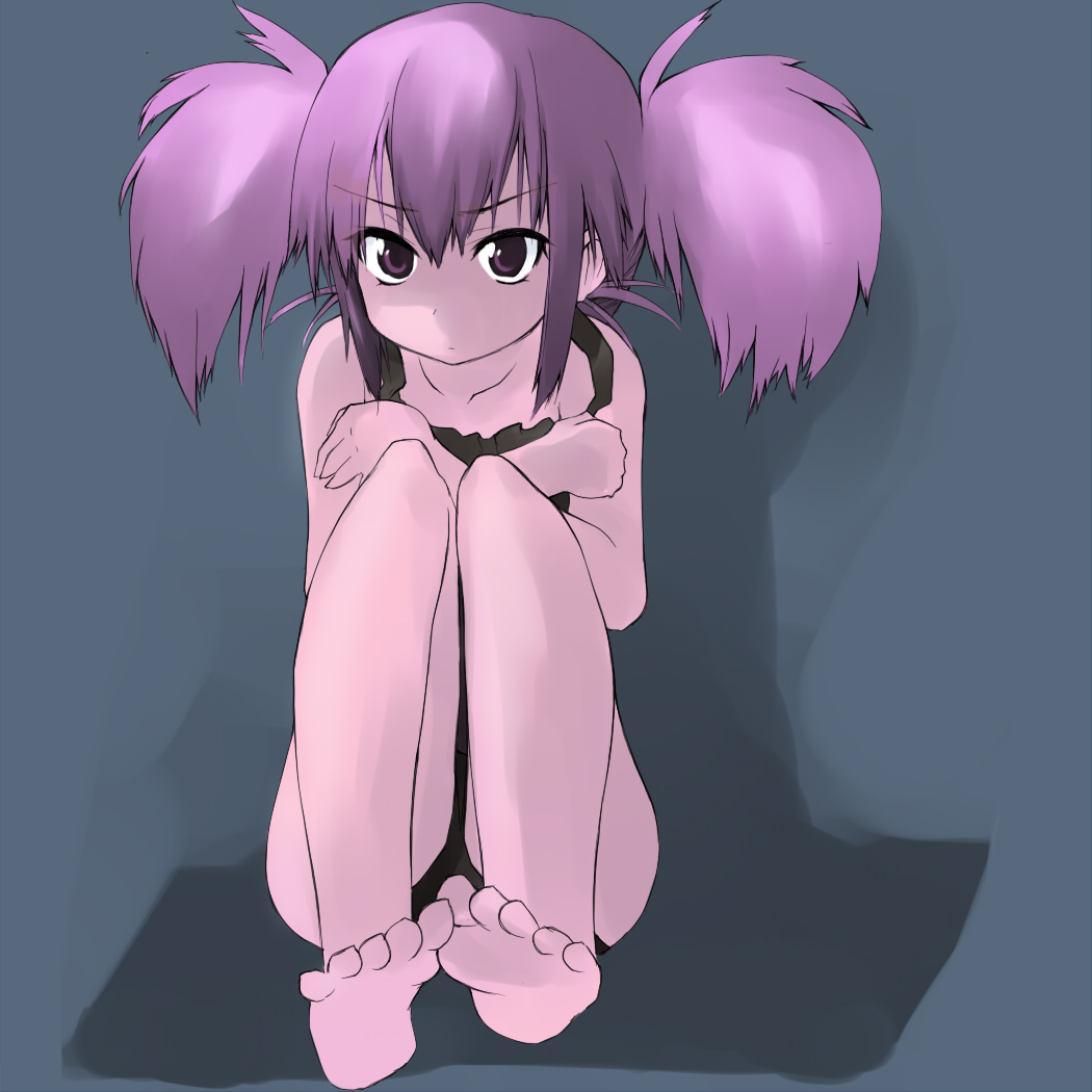 atahuta, edomae lunar, seto no hanayome, bad id, bad pixiv id, 00s, 1girl, barefoot, crossed arms, feet, female focus, pink hair, purple eyes, soles, solo, toes, twintails