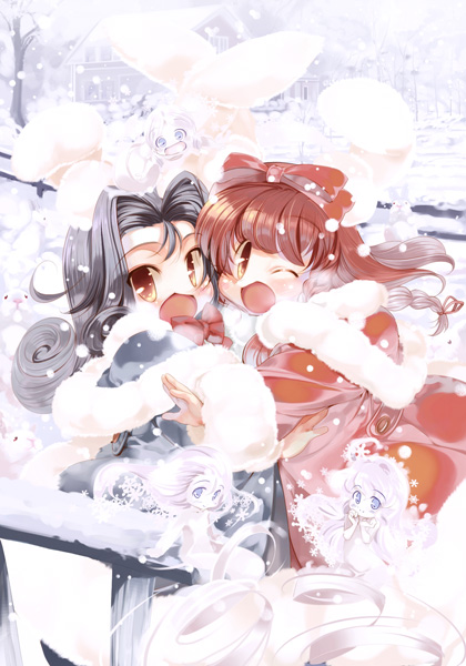 hanpen, puus, 5girls, black hair, blue eyes, brown eyes, brown hair, fairy, laughing, multiple girls, one eye closed, orange eyes, outdoors, size difference, snow, snowing, white hair, wink, winter