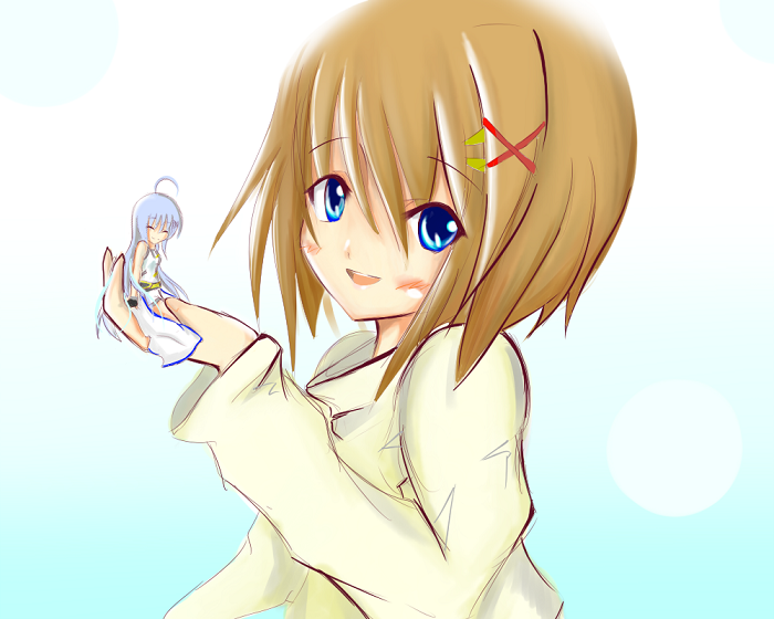 reinforce zwei, yagami hayate, lyrical nanoha, mahou shoujo lyrical nanoha, mahou shoujo lyrical nanoha strikers, 00s, 2girls, blue eyes, blue hair, brown hair, closed eyes, hair ornament, hair tie, mini person, minigirl, multiple girls, sweater, x hair ornament