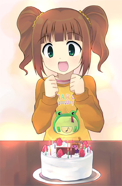 otoutogimi, takatsuki yayoi, yayoi creature, idolmaster, idolmaster (classic), idolmaster 1, 00s, brown hair, cake, food, fruit, green eyes, happy, pastry, raglan sleeves, solo, strawberry, twintails