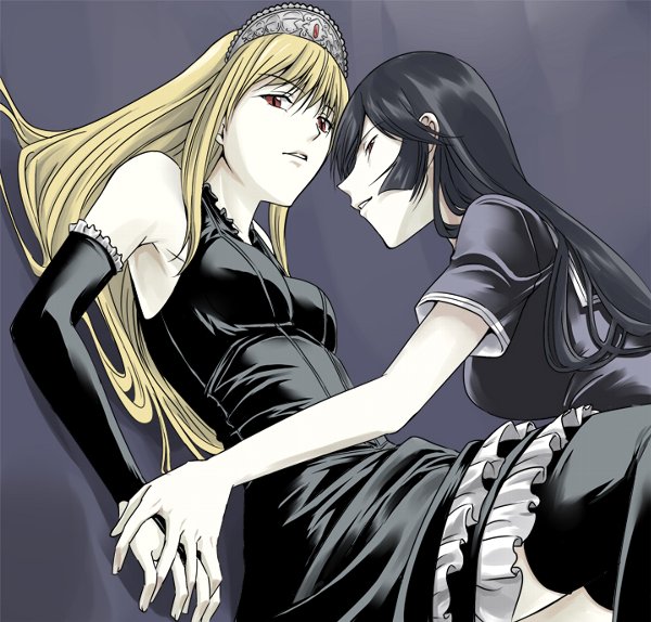 marumi, hime (kaibutsu oujo), kamura reiri, kaibutsu oujo, 00s, 2girls, black dress, black hair, black serafuku, blonde hair, breasts, crown, detached sleeves, dress, frills, gloves, hat, hime cut, holding hands, long hair, looking at viewer, multiple girls, parted lips, red eyes, school uniform, serafuku, simple background, thighhighs, tiara, vampire, yuri