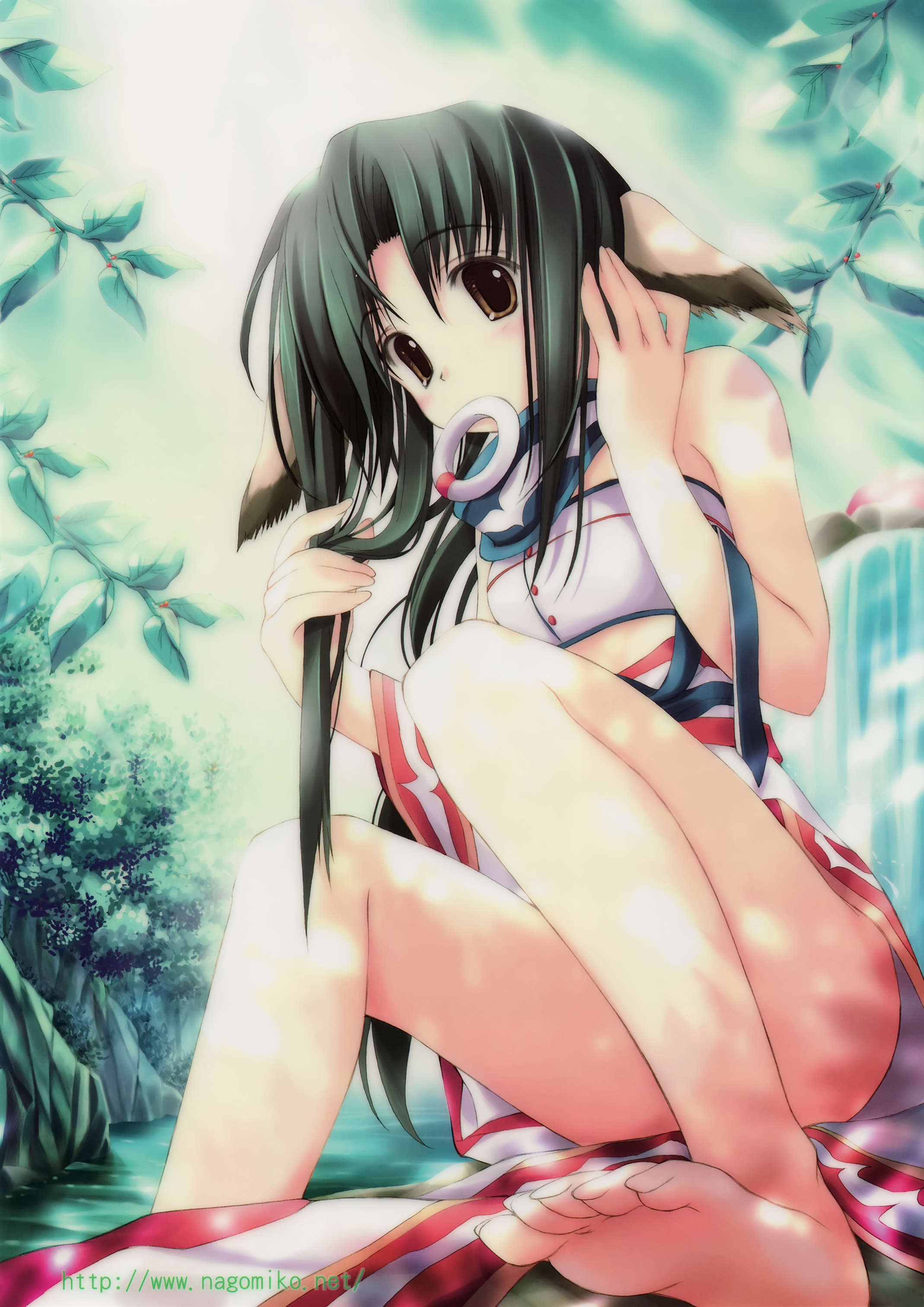 tenmu shinryuusai, eruruu, utawarerumono, absurdres, highres, 00s, 1girl, animal ears, barefoot, black hair, blush, dog ears, feet, female focus, japanese clothes, long hair, mouth hold, sitting, solo, tenmu, undressing