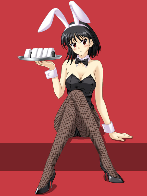 masakichi (crossroad), tsukamoto yakumo, school rumble, 00s, 1girl, animal ears, black hair, blush, bob cut, breasts, fake animal ears, female focus, fishnet pantyhose, fishnets, food, high heels, large breasts, leotard, looking at viewer, no bra, onigiri, pantyhose, playboy bunny, rabbit ears, red background, red eyes, shoes, short hair, simple background, solo, tray