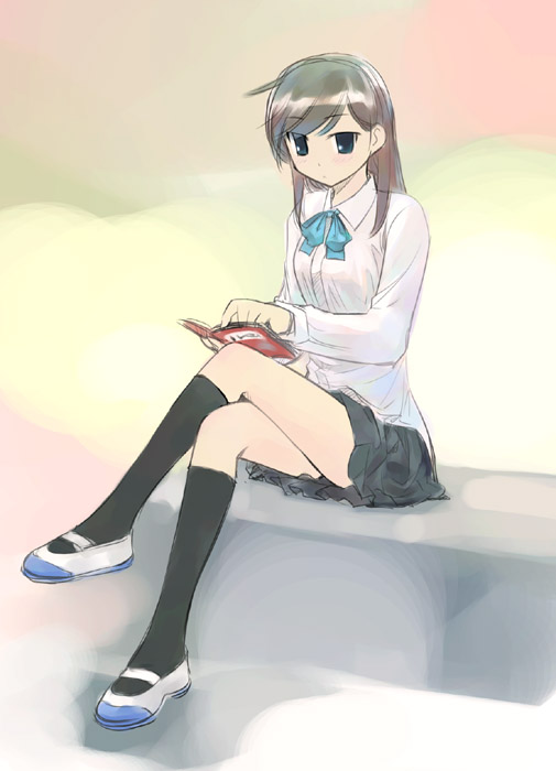 ikeda jun (mizutamari), original, 1girl, crossed legs, female focus, kneehighs, reading, school uniform, serafuku, sitting, socks, solo