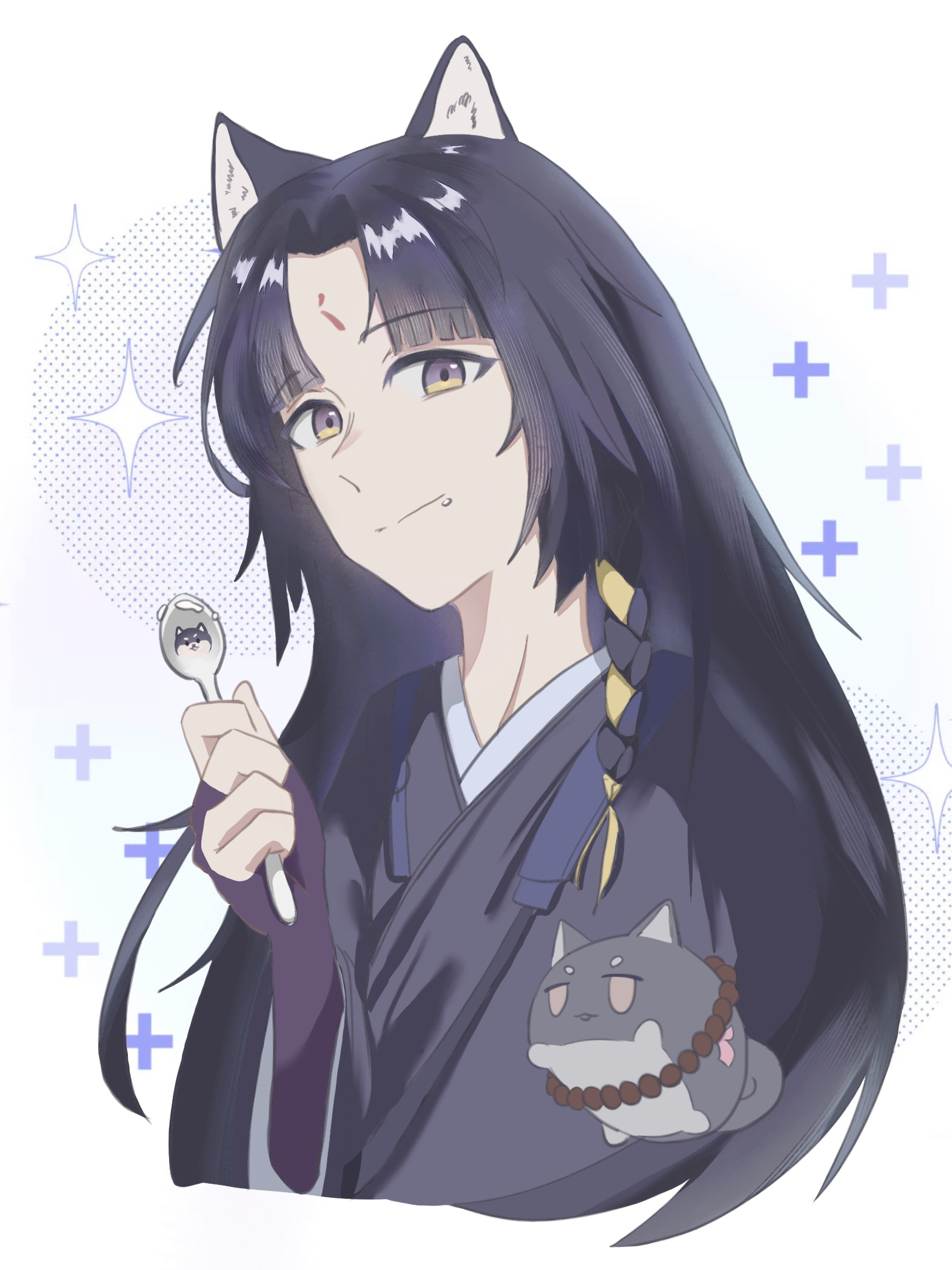 saga (arknights), arknights, chinese commentary, commentary request, highres, 1girl, animal ears, black hair, closed mouth, cropped shoulders, cross, dragon bubble (arknights), facial mark, food, food on face, forehead mark, greek cross, hair intakes, hair ribbon, holding, holding spoon, long hair, looking at viewer, multicolored eyes, parted bangs, purple eyes, ribbon, smile, solo, sparkle, spoon, suchengyinan, two-tone eyes, white background, yellow eyes, yellow ribbon