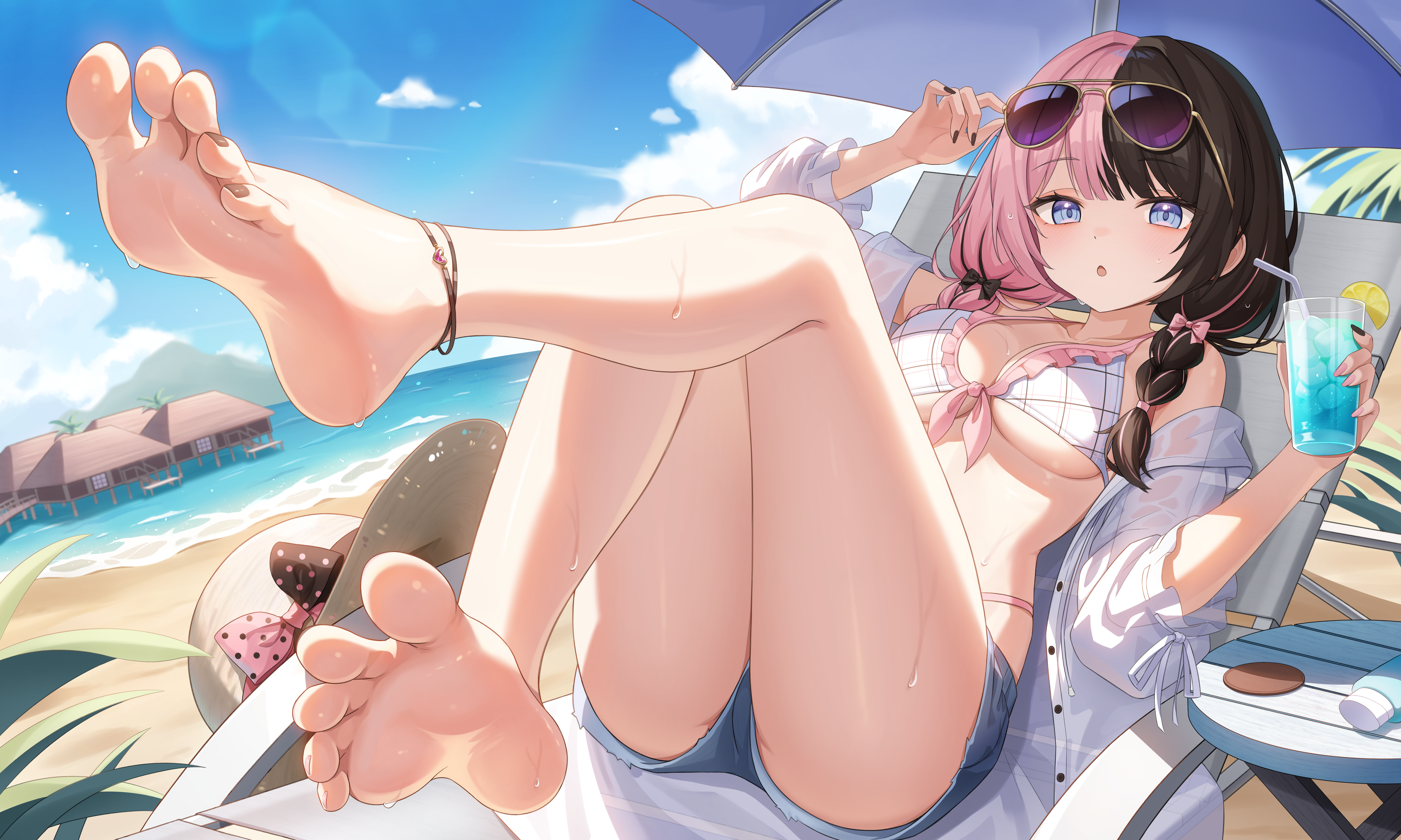 halko (halonakoma9), tachibana hinano, vspo!, absurdres, highres, 1girl, bare legs, barefoot, beach, bikini, blue eyes, breasts, brown nails, denim, denim shorts, eyewear on head, feet, long hair, looking at viewer, multicolored hair, multicolored nails, ocean, pink hair, sand, shorts, soles, split-color hair, sunglasses, swimsuit, tinted eyewear, two-tone hair, two-tone nails, virtual youtuber