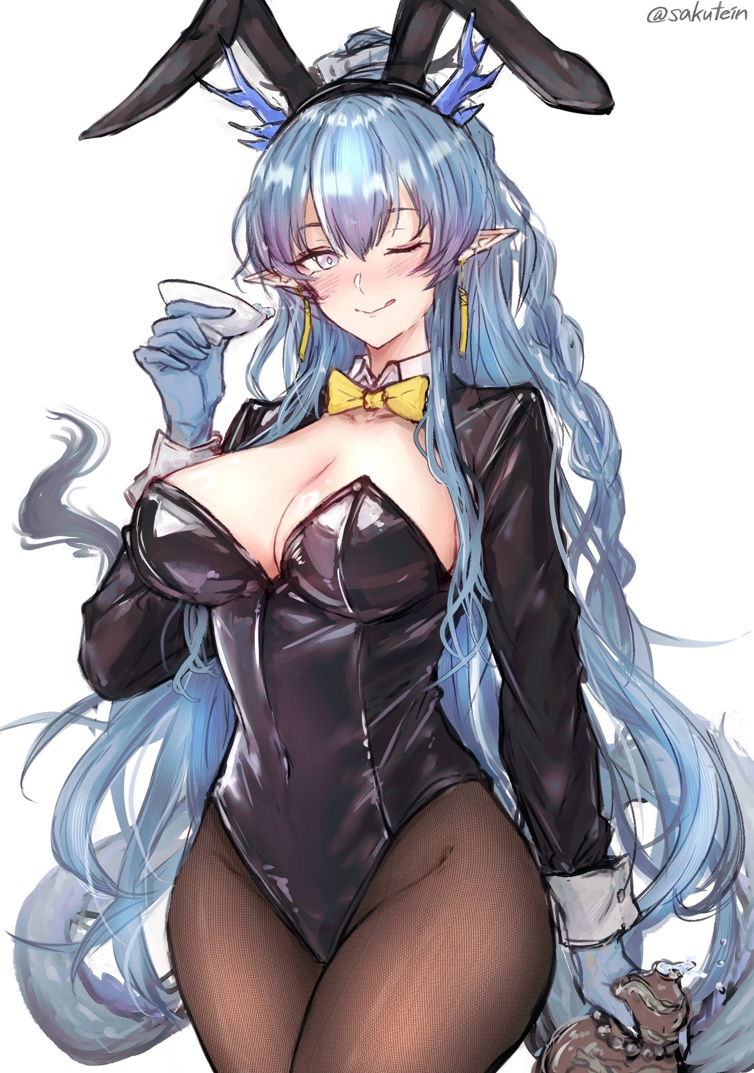 sakutein oekaki, ling (arknights), arknights, commentary, highres, 1girl, ;q, alternate costume, animal ear hairband, animal ears, black hairband, black leotard, black shrug, blue hair, blush, bow, bowtie, breasts, brown pantyhose, cleavage, closed mouth, cowboy shot, cup, diamond-shaped pupils, diamond (shape), dragon girl, dragon horns, drink, earrings, fake animal ears, gourd, groin, hair between eyes, hairband, holding, holding drink, holding gourd, horns, jewelry, large breasts, leotard, long hair, long sleeves, looking at viewer, multicolored hair, one eye closed, pantyhose, playboy bunny, pointy ears, purple eyes, purple hair, rabbit ear hairband, rabbit ears, sakazuki, shrug (clothing), simple background, smile, solo, standing, strapless, strapless leotard, streaked hair, symbol-shaped pupils, tongue, tongue out, traditional bowtie, twitter username, very long hair, white background, yellow bow, yellow bowtie