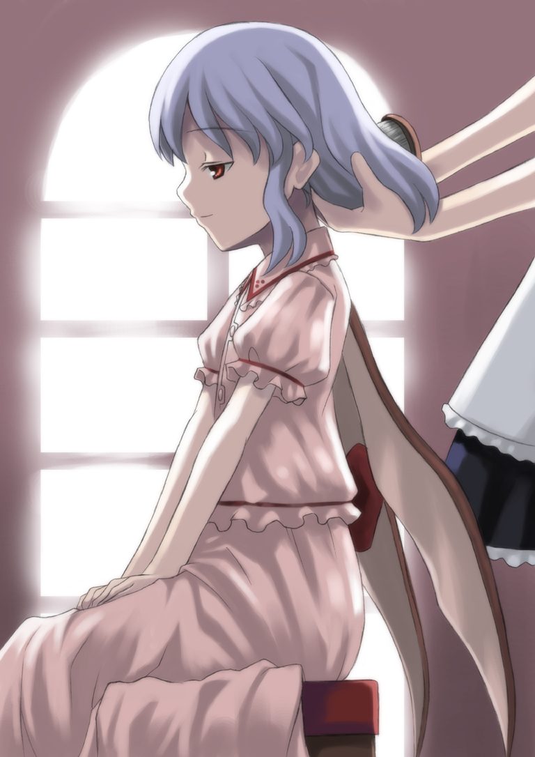 kagura mizuki, izayoi sakuya, remilia scarlet, touhou, 2girls, brushing another's hair, brushing hair, female focus, hair brush, indoors, multiple girls, skirt, wings