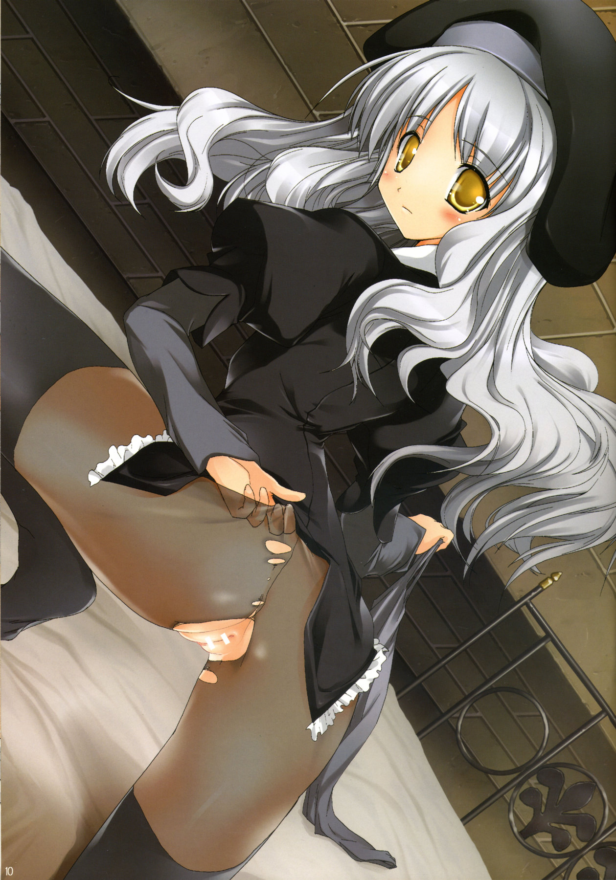 splush wave, caren hortensia, fate/hollow ataraxia, fate/stay night, fate (series), silver hair, highres, 00s, 1girl, censored, female focus, hat, layered sleeves, pantyhose, pussy, solo, yellow eyes