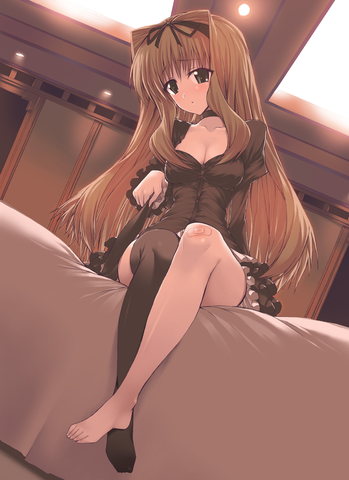 suzume inui, kusugawa sasara, to heart (series), to heart 2, highres, 00s, 1girl, asymmetrical clothes, bandaid, bandaid on knee, bandaid on leg, barefoot, bed, blonde hair, breasts, brown eyes, cleavage, dutch angle, feet, female focus, large breasts, no shoes, single thighhigh, sitting, solo, thighhighs, toes