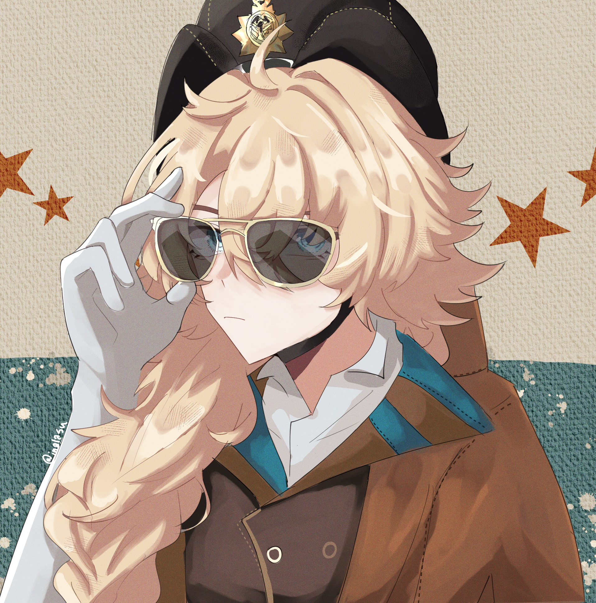 inari (inariura), lilya (reverse:1999), reverse:1999, highres, 1girl, adjusting eyewear, black hat, blonde hair, blue eyes, brown background, brown jacket, closed mouth, gloves, hair over shoulder, hand on eyewear, hand up, hat, jacket, long hair, looking at viewer, official alternate costume, solo, star (symbol), sunglasses, upper body, white gloves