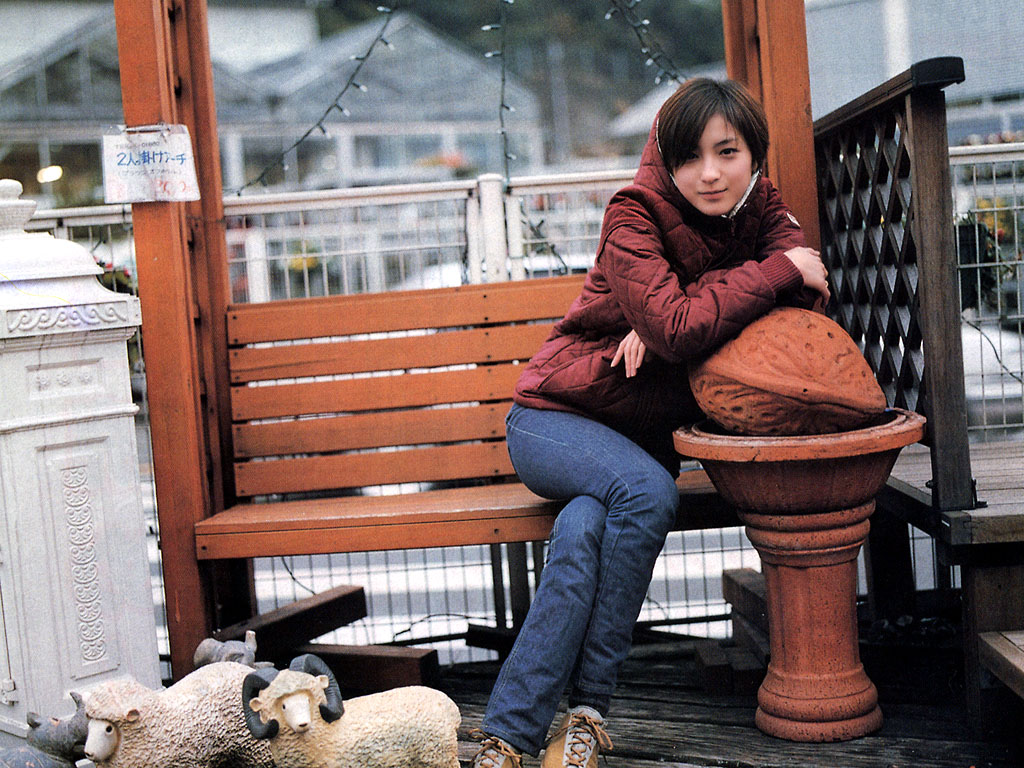 photo (medium), bench, hirosue ryoko, sheep, winter clothes