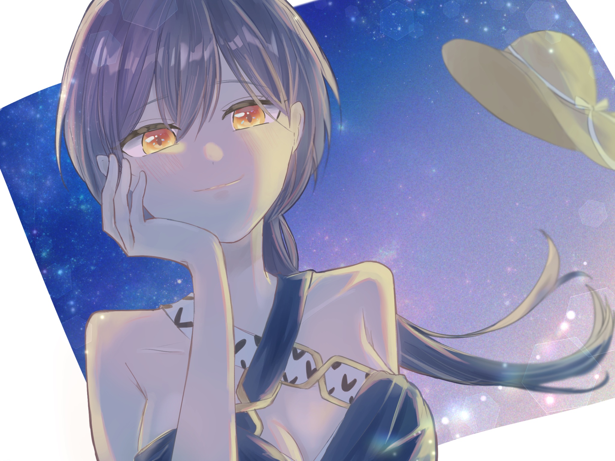 tikuwa l, katsuragi izumi, comiket 106, link! like! love live!, love live!, commentary, highres, 1girl, bare shoulders, border, breasts, brown hat, cleavage, closed mouth, criss-cross halter, floating hair, grey hair, hair between eyes, halterneck, hand on own cheek, hand on own face, hat, katsuragi izumi (c106 swimsuit), long hair, looking at viewer, medium breasts, night, night sky, official alternate costume, orange eyes, outside border, sky, smile, solo, sun hat, upper body, virtual youtuber, white border, wolf cut
