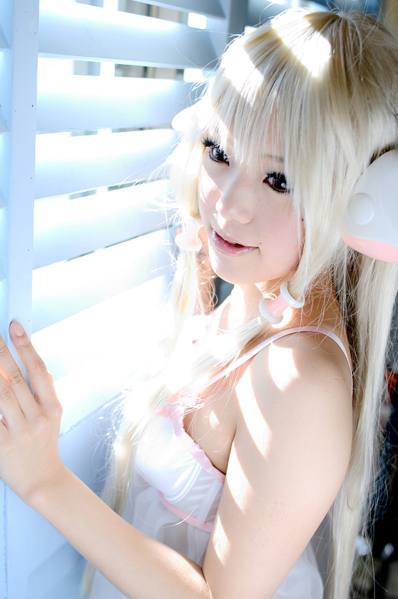 kipi-san, chii, chobits, photo (medium), 1girl, asian, babydoll, blonde hair, bloomers, bra, chii (cosplay), cosplay, female focus, indoors, lingerie, long hair, pantyhose, persocom, solo, underwear