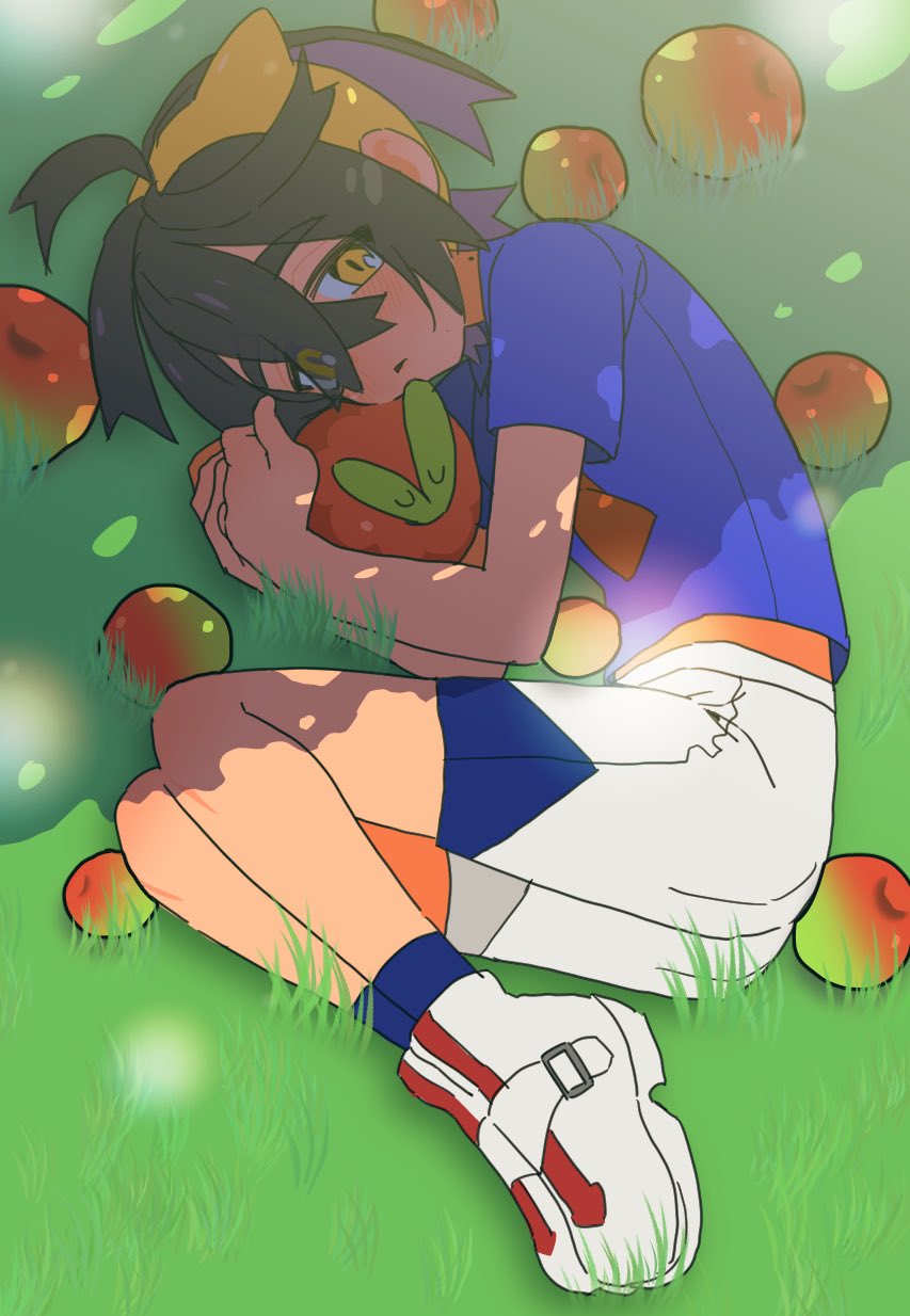 peeking pickle, applin, kieran (pokemon), nintendo, pokemon, pokemon sv, commentary request, highres, korean commentary, 1boy, apple, black hair, blue shirt, blue socks, blush, closed eyes, crossed bangs, food, fruit, gen 8 pokemon, grass, hair between eyes, hairband, holding, holding pokemon, lying, male focus, on side, pokemon (creature), purple hair, shade, shirt, shoes, short sleeves, shorts, socks, u u, white shoes, white shorts, yellow eyes, yellow hairband