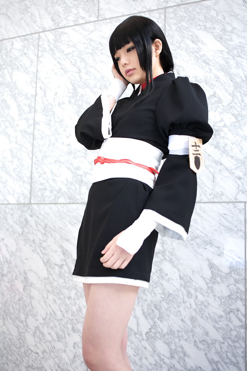 namada, kurotsuchi nemu, bleach, looking away, highres, photo (medium), 1girl, asian, black hair, black kimono, blunt bangs, breasts, choker, contrapposto, cosplay, cowboy shot, eyeshadow, female focus, indoors, japanese clothes, kimono, makeup, mascara, parted lips, puffy sleeves, short kimono, small breasts, solo, standing, wide sleeves