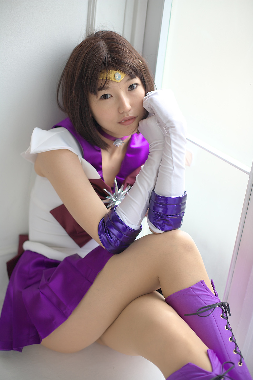 kumi, sailor saturn, tomoe hotaru, bishoujo senshi sailor moon, highres, photo (medium), boots, cosplay, crossed legs, elbow gloves, fang, gloves, pantyhose