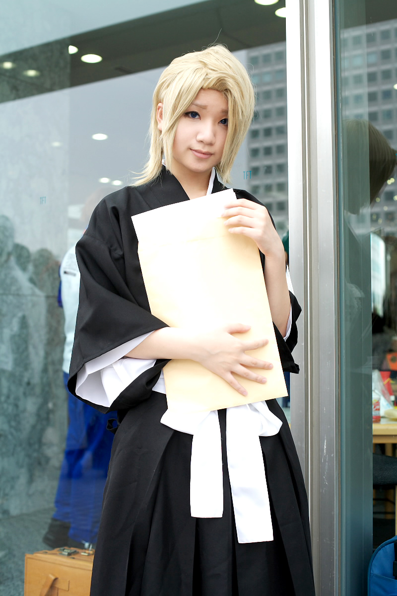 kira izuru, bleach, highres, photo (medium), cosplay, crossdressing, momoneko haru