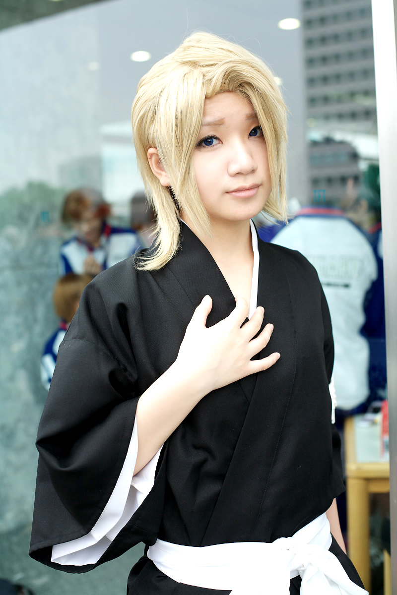 kira izuru, bleach, highres, photo (medium), cosplay, crossdressing, momoneko haru