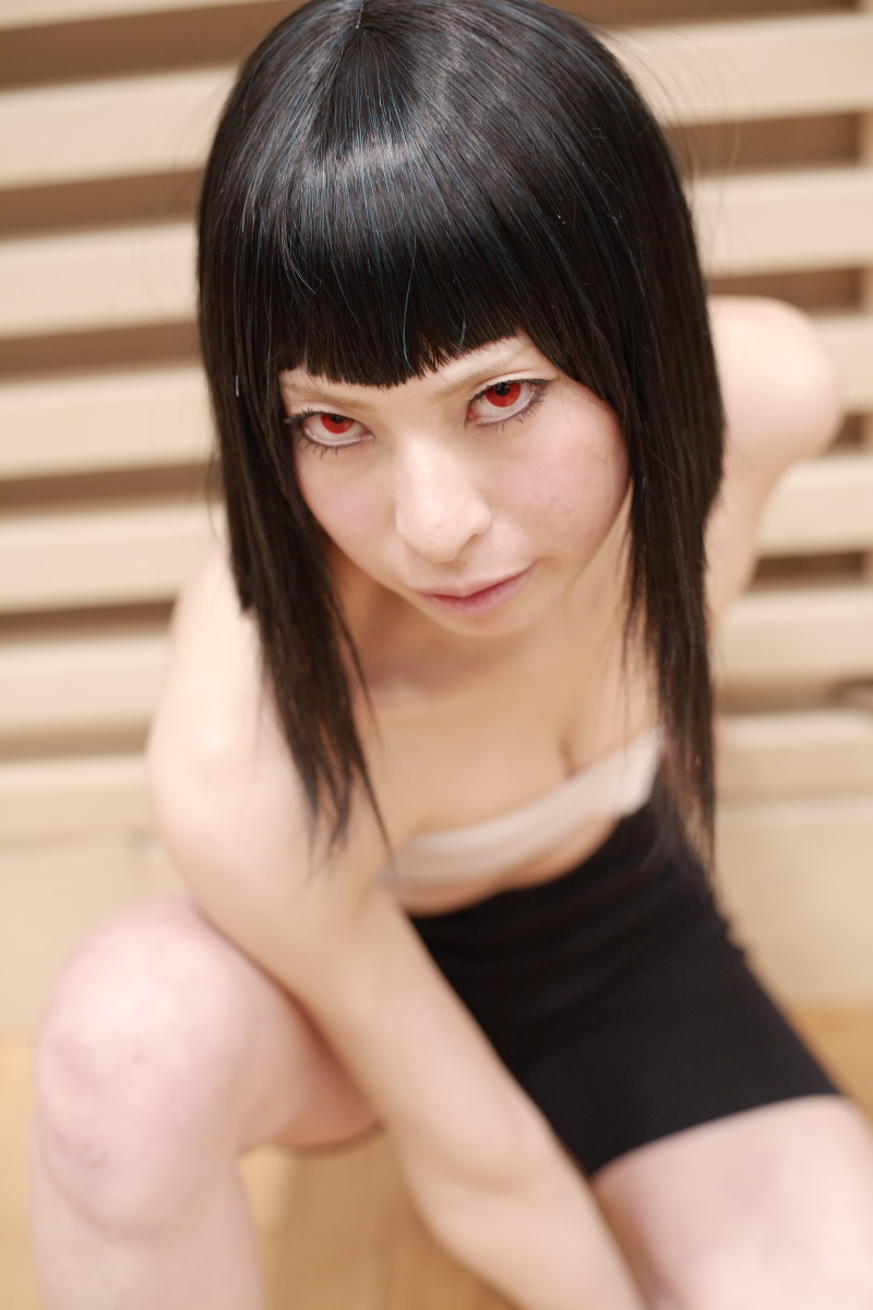 ari (model), okuzaki akira, my-hime, highres, photo (medium), bike shorts, black hair, blunt bangs, breasts, chest wrap, cleavage, cosplay, ponytail, red eyes, sarashi, short hair, small breasts, squatting