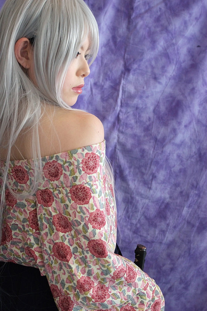 takizawa kazuya, natsume maya, tenjou tenge, silver hair, photo (medium), bare shoulders, cosplay, sword, weapon