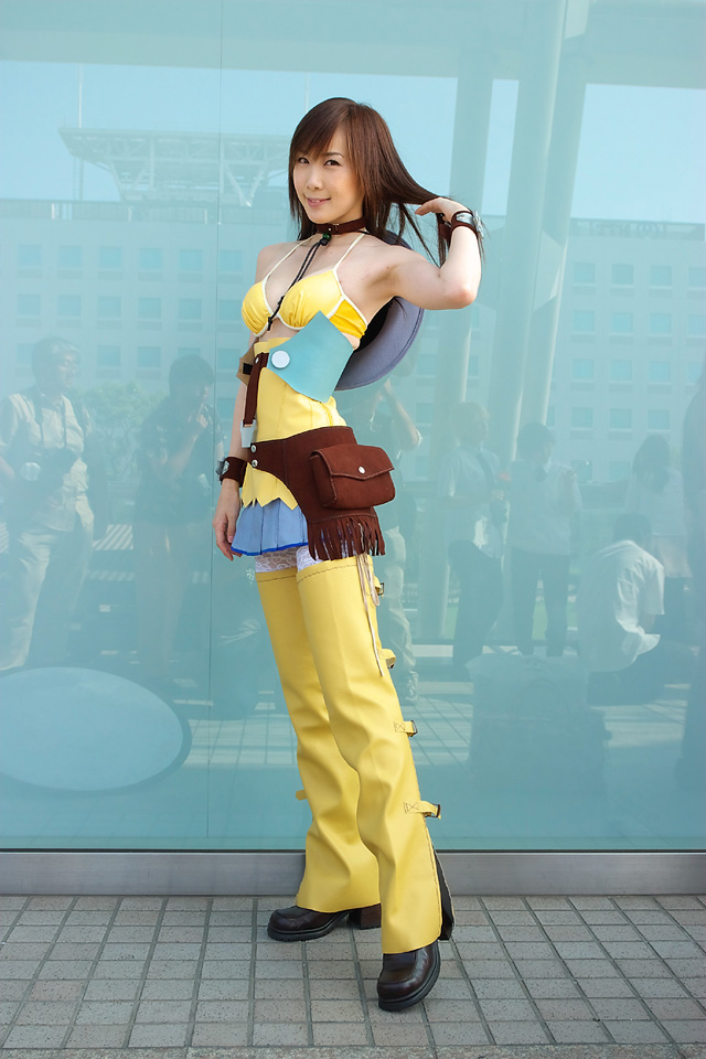 hinako (cosplayer), meg (bakuretsu tenshi), bakuretsu tenshi, photo (medium), bikini, bikini top only, choker, cosplay, cowboy western, meg (bakuretsu tenshi) (cosplay), swimsuit, thighhighs, wristband