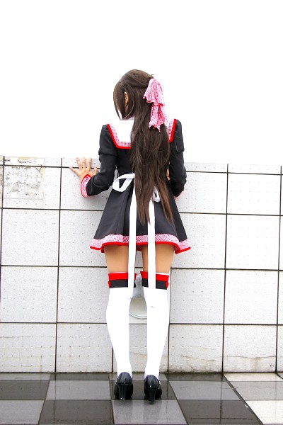 kipi-san, masuda shizuka, final approach, looking away, photo (medium), 1girl, asian, cosplay, female focus, from behind, hair ribbon, long hair, masuda shizuka (cosplay), ribbon, sailor collar, school uniform, serafuku, solo, thighhighs, zettai ryouiki