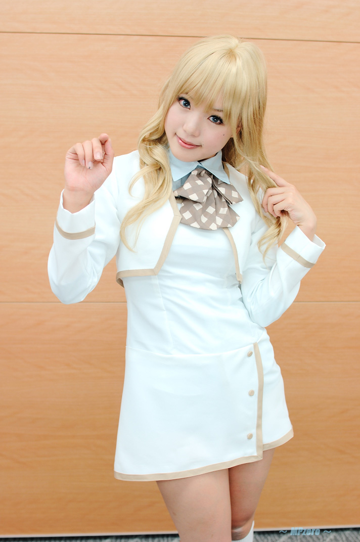 kipi-san, konohana hikari, strawberry panic!, photo (medium), 1girl, asian, blonde hair, blue eyes, color contacts, cosplay, female focus, kneehighs, konohana hikari (cosplay), looking at viewer, mole, school uniform, socks, solo