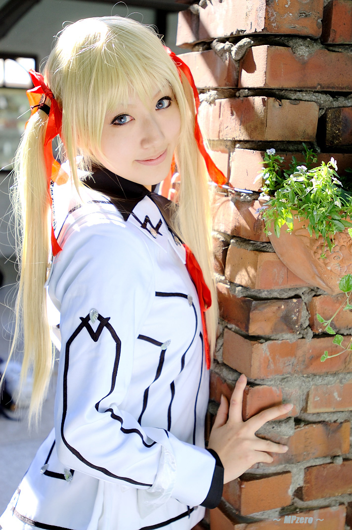 saya (cosplayer), tohya rima, vampire knight, photo (medium), blonde hair, cosplay, hair ribbon, ribbon, school uniform, serafuku, twintails
