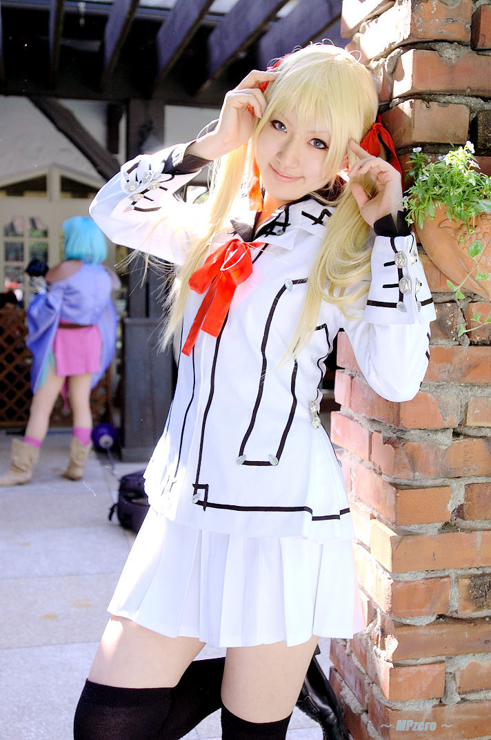 saya (cosplayer), tohya rima, vampire knight, photo (medium), blonde hair, cosplay, hair ribbon, ribbon, school uniform, serafuku, thighhighs, twintails