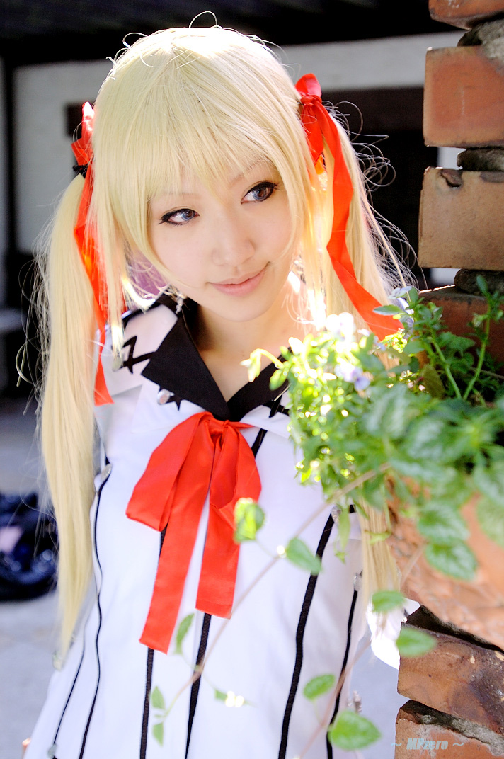 saya (cosplayer), tohya rima, vampire knight, photo (medium), blonde hair, cosplay, hair ribbon, ribbon, school uniform, serafuku, twintails