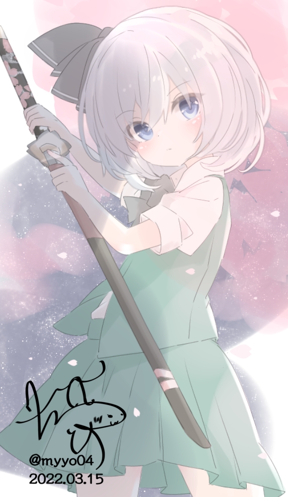 chame (myyo04), konpaku youmu, touhou, commentary request, 1girl, black bow, black bowtie, blue eyes, bow, bowtie, closed mouth, dated, green skirt, green vest, grey hair, holding, holding sheath, holding sword, holding weapon, katana, looking at viewer, puffy short sleeves, puffy sleeves, sheath, shirt, short sleeves, signature, skirt, skirt set, solo, sword, twitter username, unsheathing, vest, weapon, white shirt