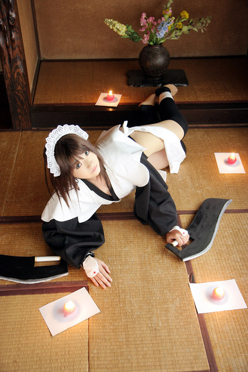 mizuhara arisa, iroha (samurai spirits), samurai spirits, blade, photo (medium), apron, cosplay, hairband, kneehighs, maid, maid apron, socks